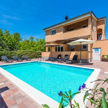 Apartman Nelly *