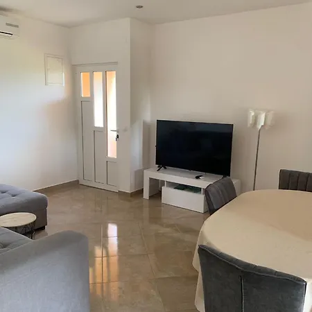 Nelly * Privlaka (Zadar)