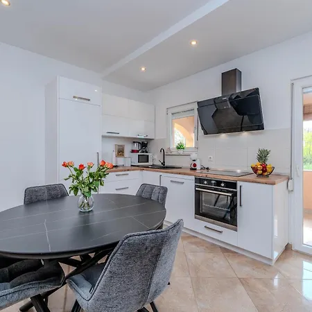 Apartament Nelly