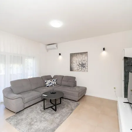 Apartman Nelly