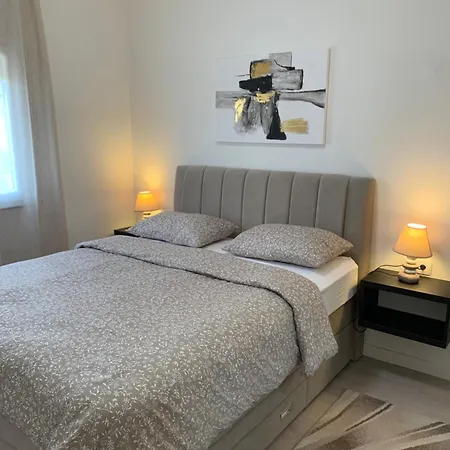Nelly * Privlaka (Zadar)
